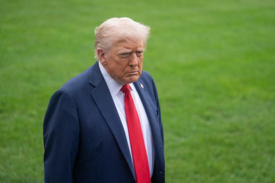 特朗普又又又加税了
美国当地时间2月20日，
美国最高法院裁定特朗普标志性的大规