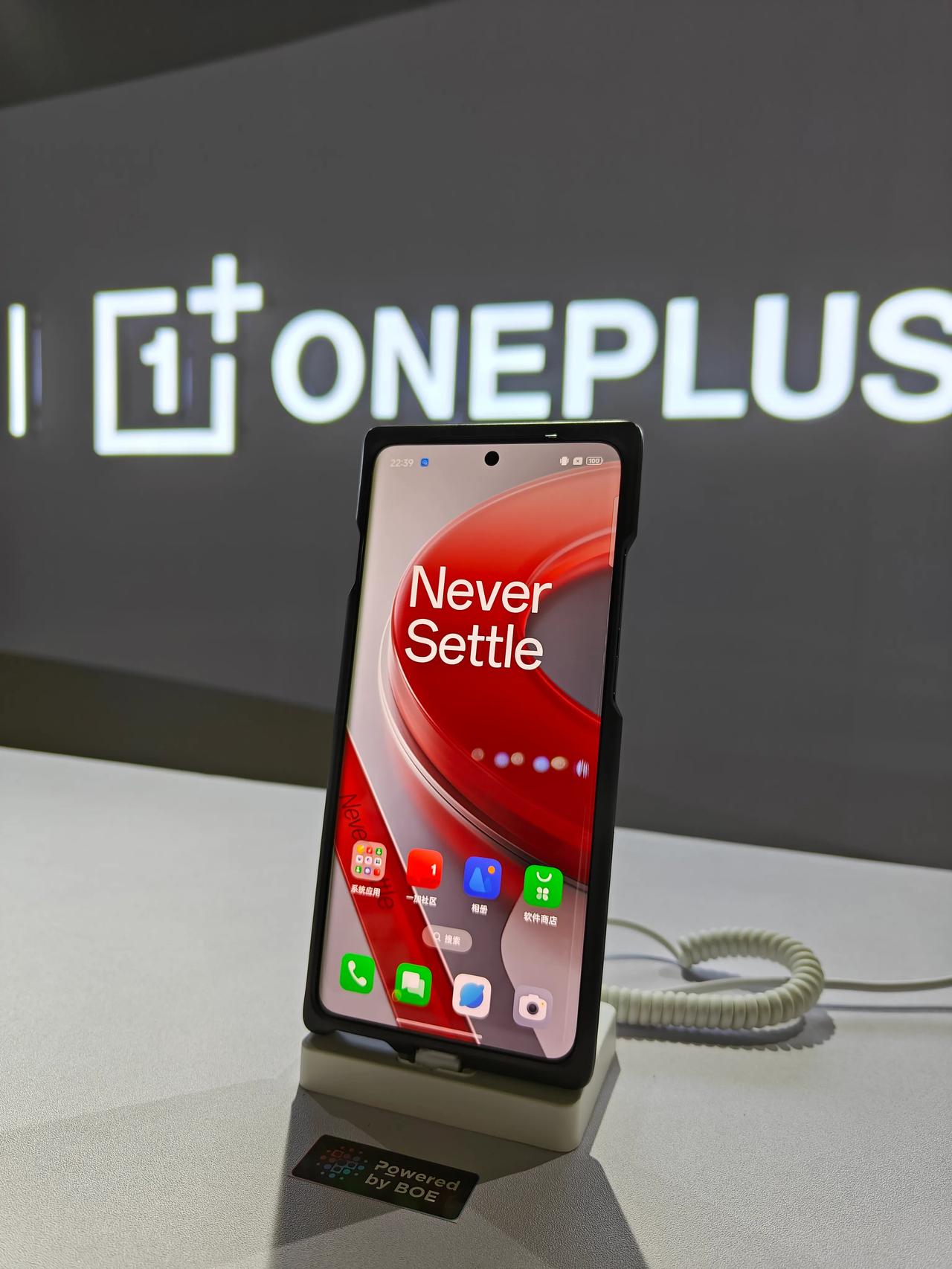 这色彩，这通透性，这可视角度，确实可以啊[灵光一闪]iPhone用户实名羡慕了，