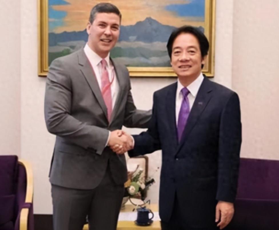 第二个立陶宛出现了？主动邀请赖清德访问，中国68年的友谊喂了狗

今年七月，南美