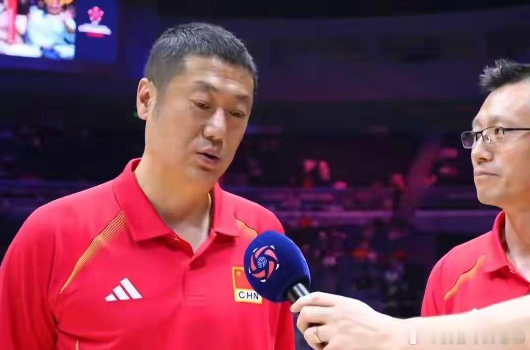 中国女排3:0横扫伊拉克！没想到赵勇赛后这么说，赢的"真解气"赢是赢了，75比1