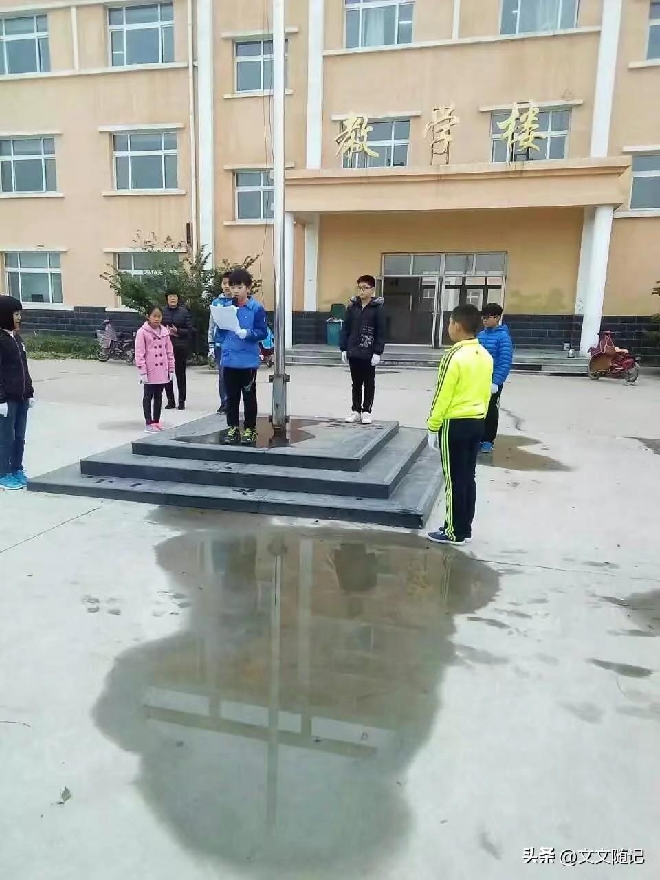 高考完的那个暑假怎么过我那个暑假过的可真是五味杂陈。我们四个发小，考上了三个，唯