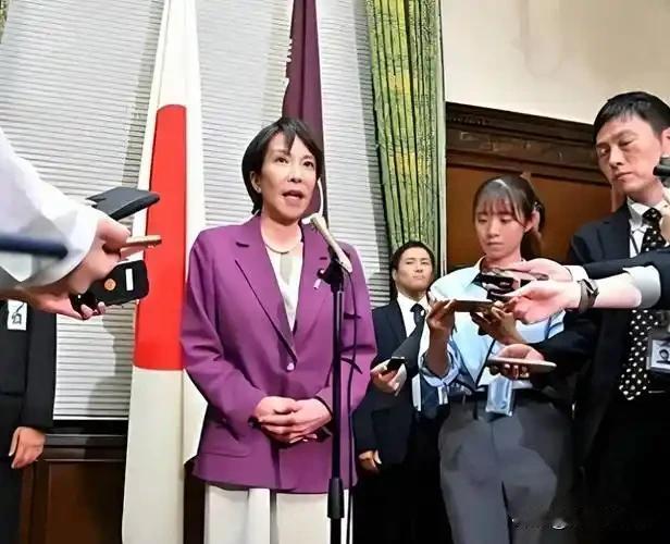 高市早苗涉台言论引爆危机，周锡玮：日本一不小心就会亡国
 
11月25日，日本首