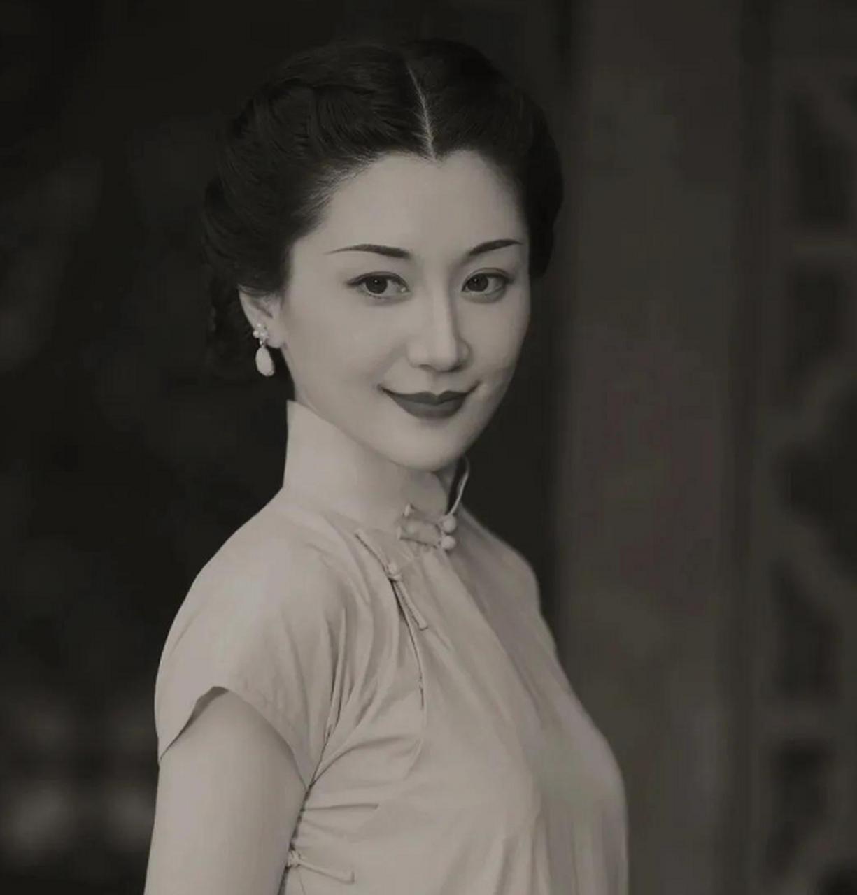 1948年，年轻漂亮的国军团长妻子陈愉照顾丈夫住院期间，惨遭6名国民党军官侵犯数