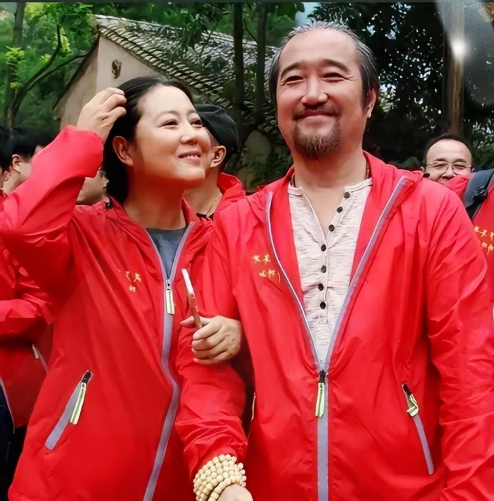 你能想象和老公连喝口水都要AA制吗？

王茜华就经历过！婚后老公事事都要分清楚，