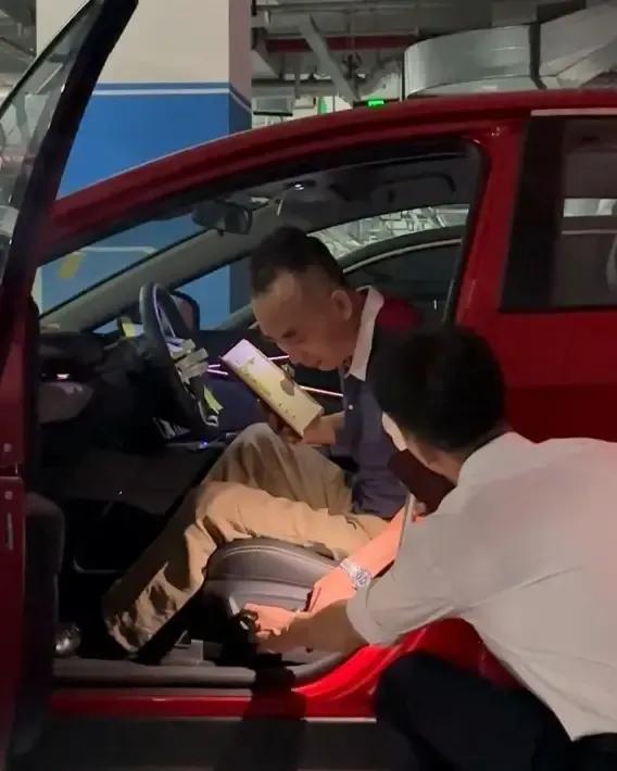 欧盟又搞事了！先是单方面取消对话，再就是限制中国企业参与采购。这样粗暴的贸易保护
