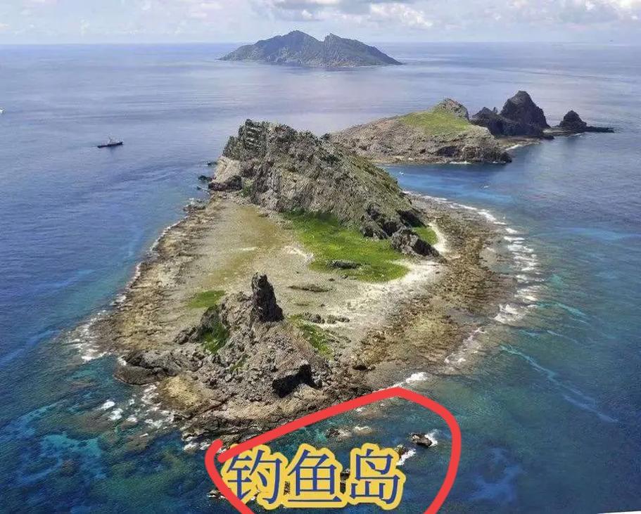 钓鱼岛突发险情！日方船只疯狂挑衅，歼-15到场扭转乾坤？
 
钓鱼岛海域的中日船