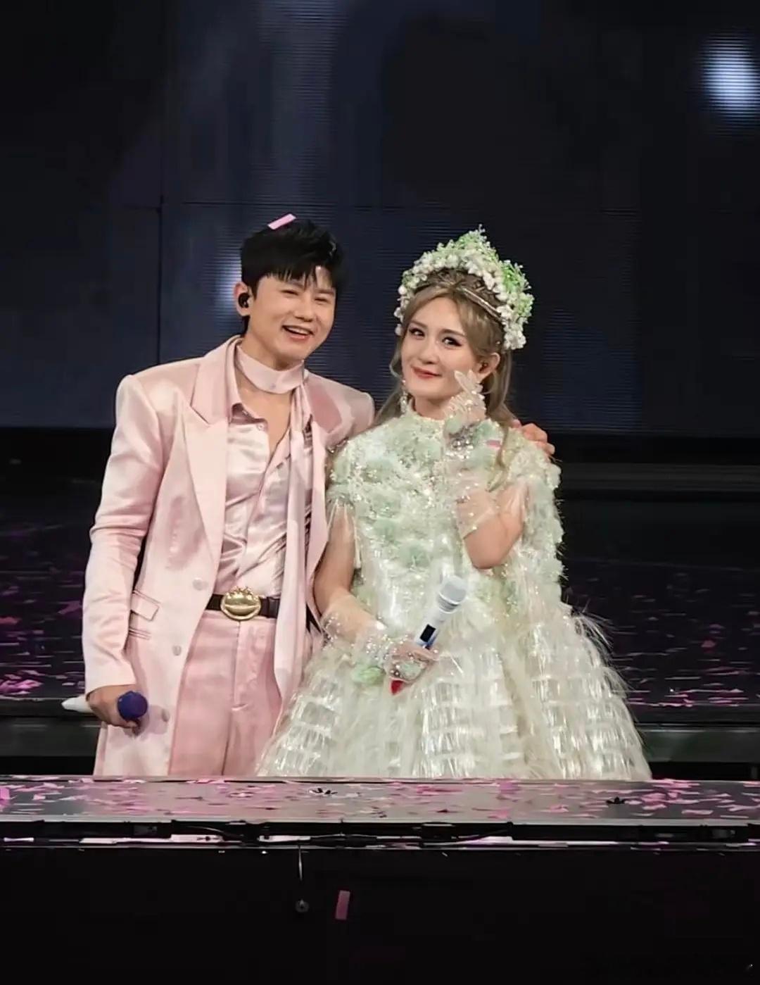 女的确实比男的更容易老 