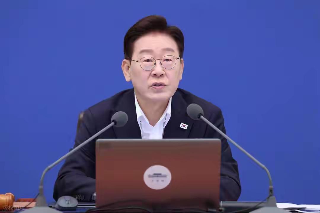 实力才是硬道理！7 月 23 日，韩联社公开韩国官方最新政策表态，韩国统一部长官