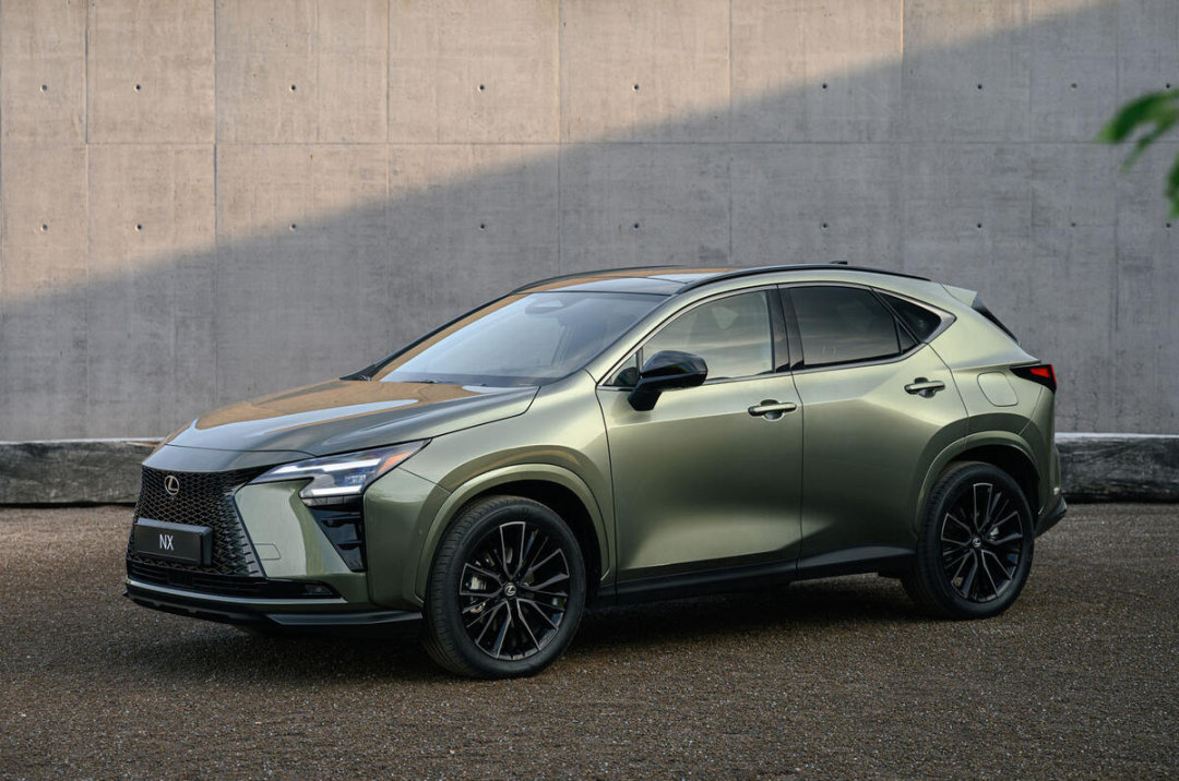 车市热门 雷克萨斯在2014年末推出全新车型NX，定位介于小型豪华SUV UX、