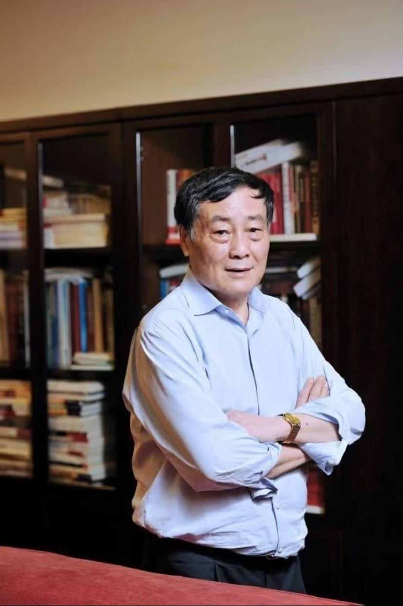 人死了，人设塌了的宗庆后
微博爆出一个大瓜，那就是宗馥莉不是娃哈哈创始人宗庆后的