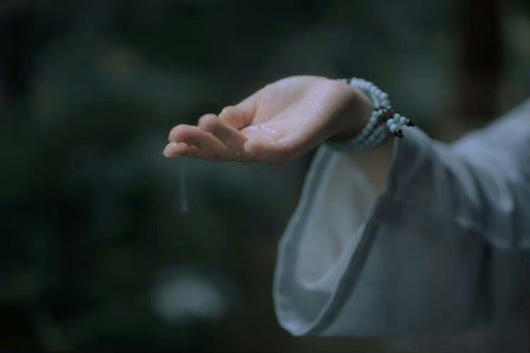 “允许一切发生”，确实是一个非常棒的人生智慧。但多数人即使听懂了一万次，并发自内