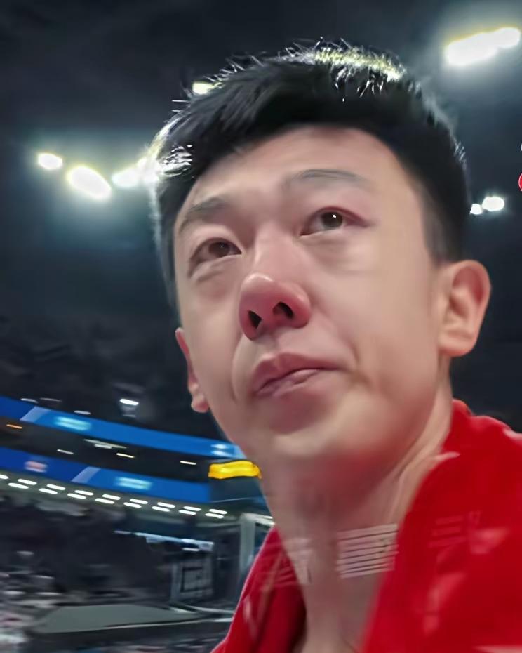 杜峰赛后说不遗憾，但王少杰哭了。
随着广东队不敌北京队，广东队再一次止步8强，赛