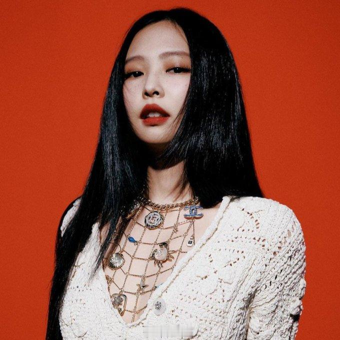 JENNIE BLACKPINK成员JENNIE的个人单曲《with the I