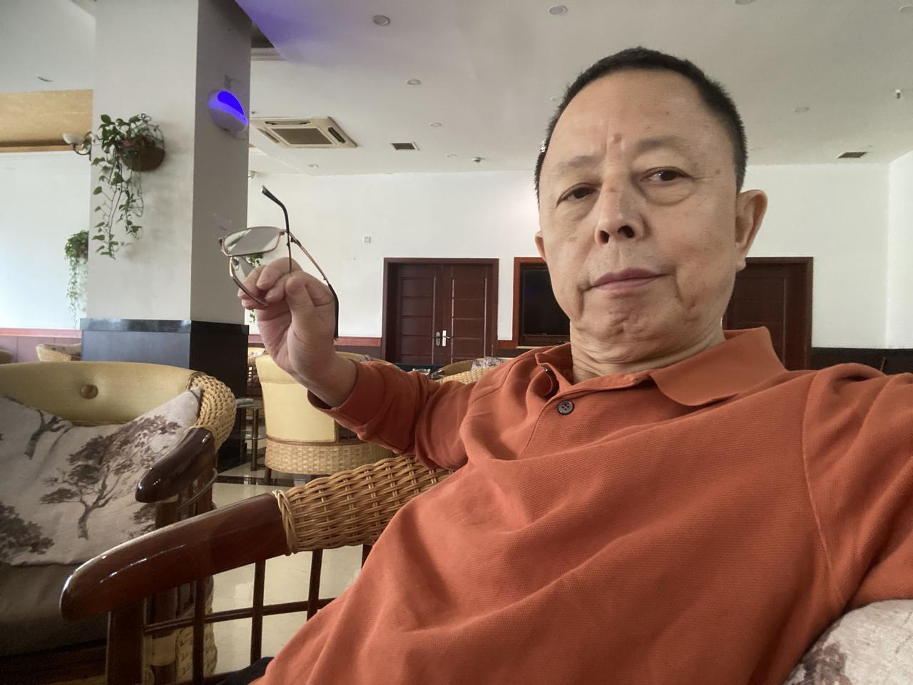 教育官僚化还是教育产业化？

各位网友早上好。今天呢，我们来谈一谈教育的问题。