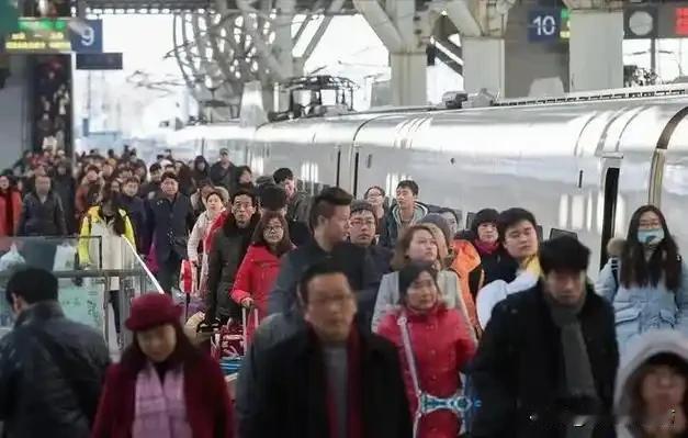 有人预测：不出意外，中秋过后近一半的人口，会流入这5个地方
 
中秋假期团圆落幕