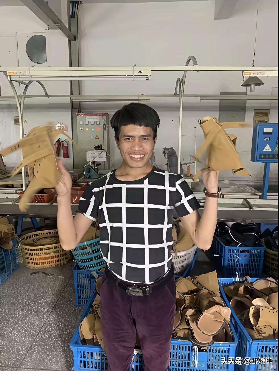 彭仕运去世，网络关注比香港谢贤还高。
为什么一个普通人打工的网红，粉丝20万左右