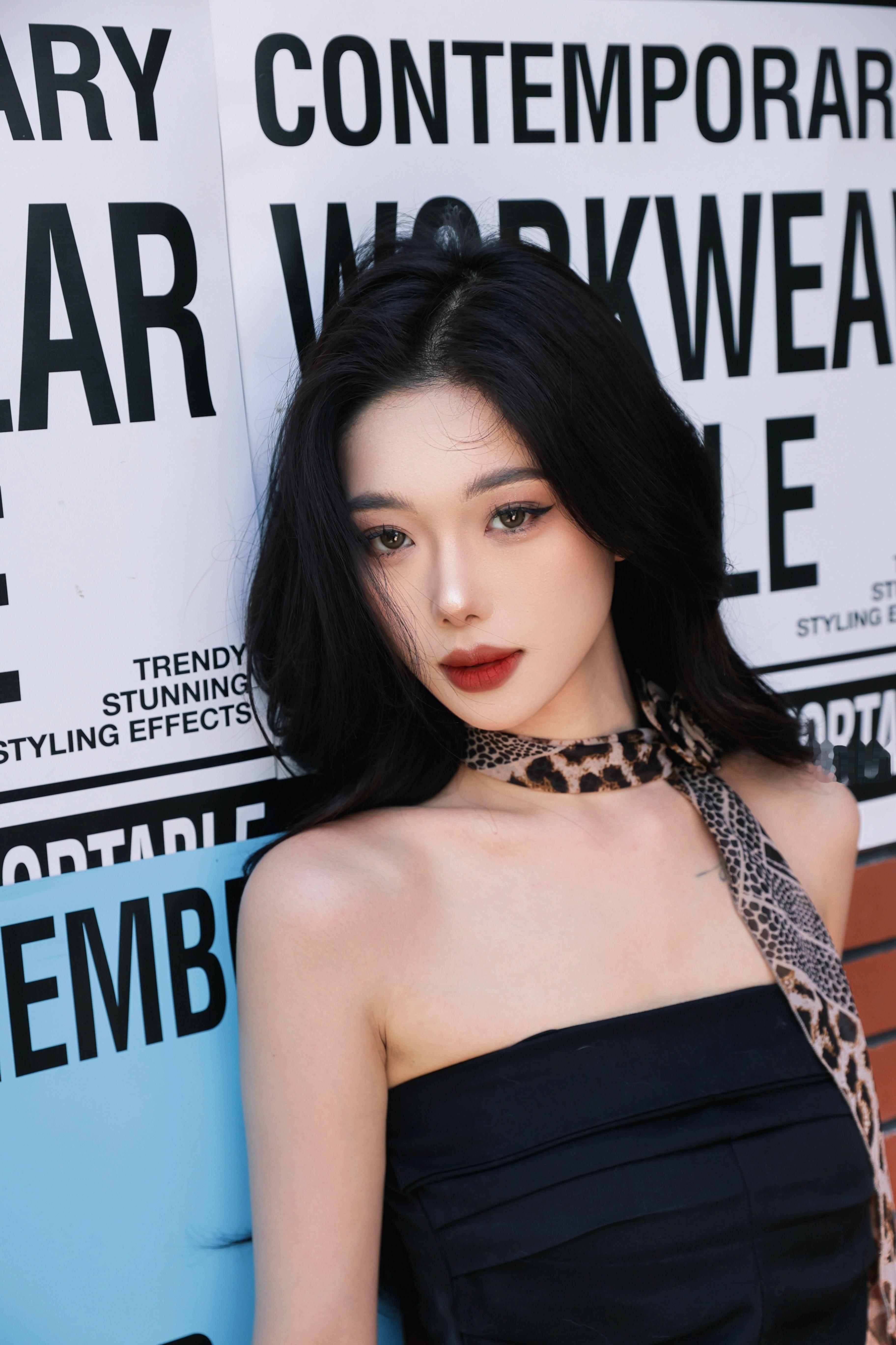 Back to 2000s!🎞️一键重回千禧年代蓬勃旺盛的生命力远比空洞的精致