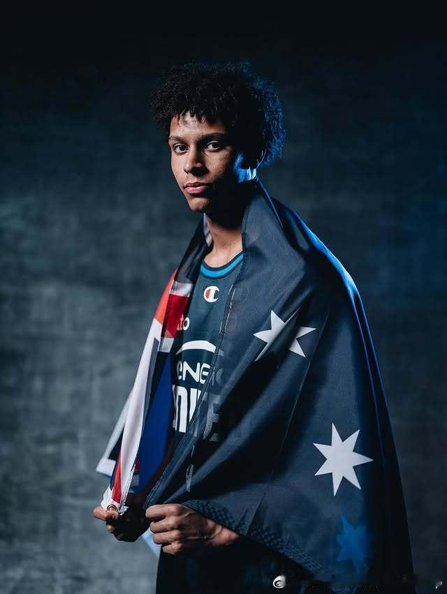 Dash Daniels(2007-195cm-PG)新赛季定妆照2026nba