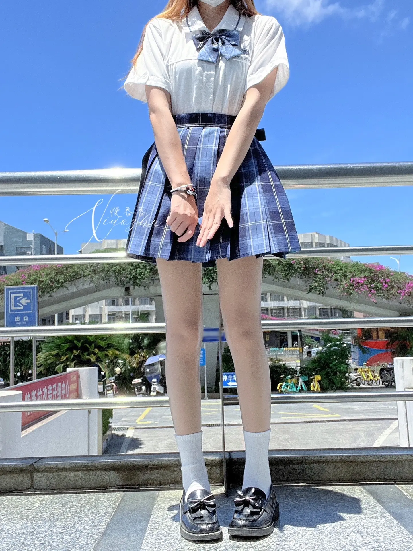 今日文案“今天想不出文案  暂且称它为美少女的烦恼”