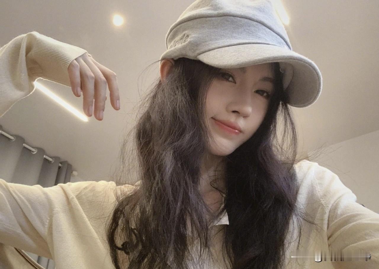 奉劝大家一句
一定一定要遵纪守法
前几天单依纯侵权，今天鞠婧祎被人举报存在偷税漏