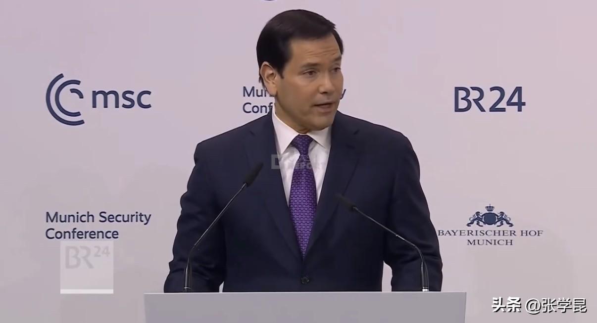 美国国务卿卢比奥今天在慕尼黑安全会议上发表演讲时说：“美利坚合众国将再度肩负起革