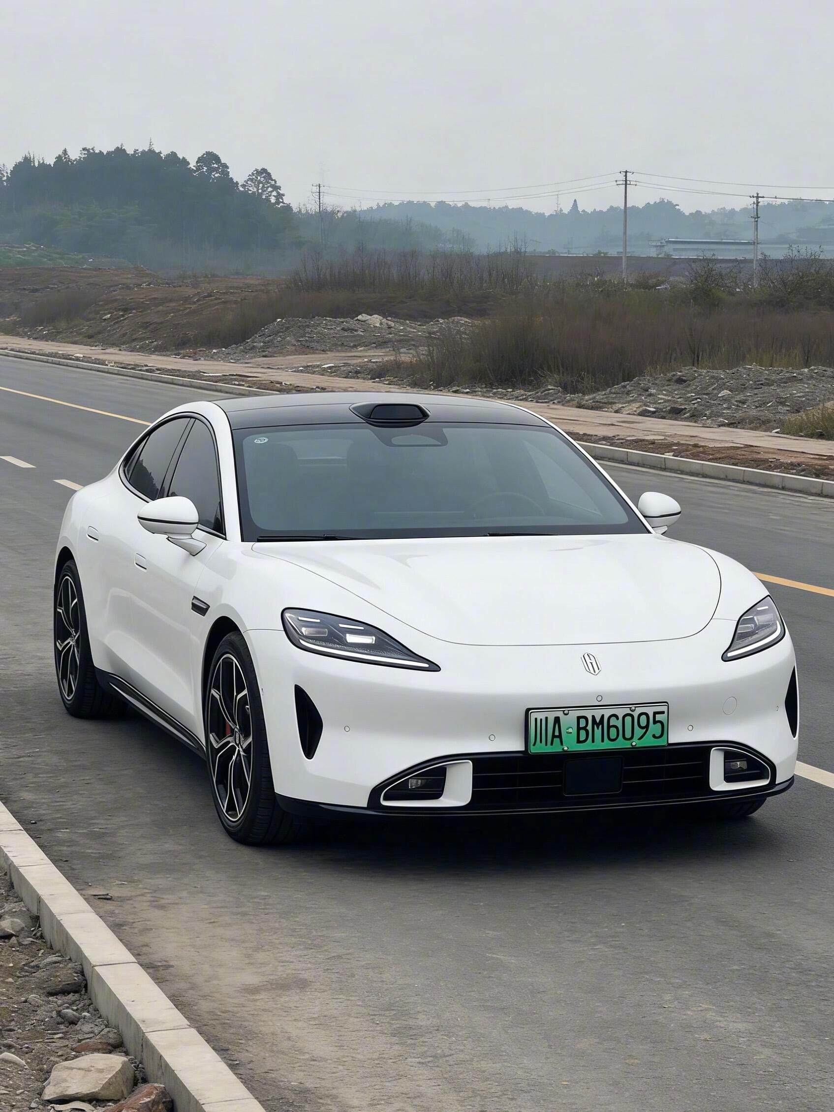 看到尚界Z7几张图，你们觉得AI还是实拍？ 