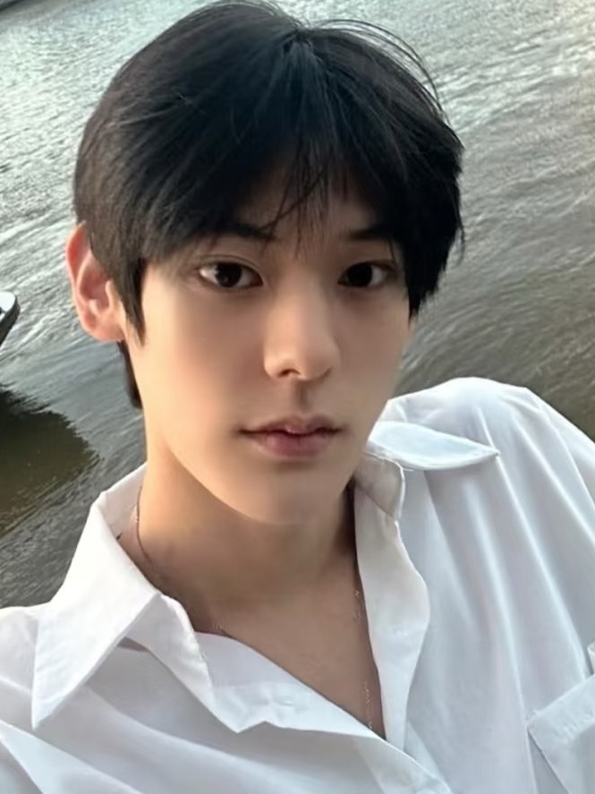 小李羲承二选一，西米露更喜欢哪个代餐？1.李鹤来 2.得能勇志 ​​​