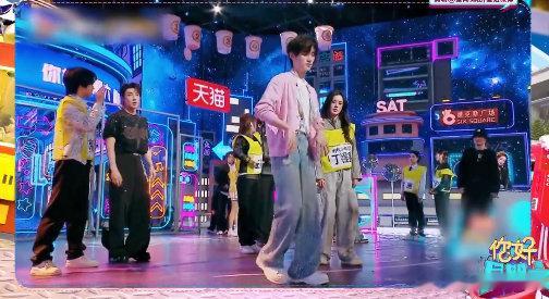丁程鑫[超话]丁程鑫学舞速度惊呆众人 丁程鑫学舞速度惊呆众人不是没道理的！孟子义