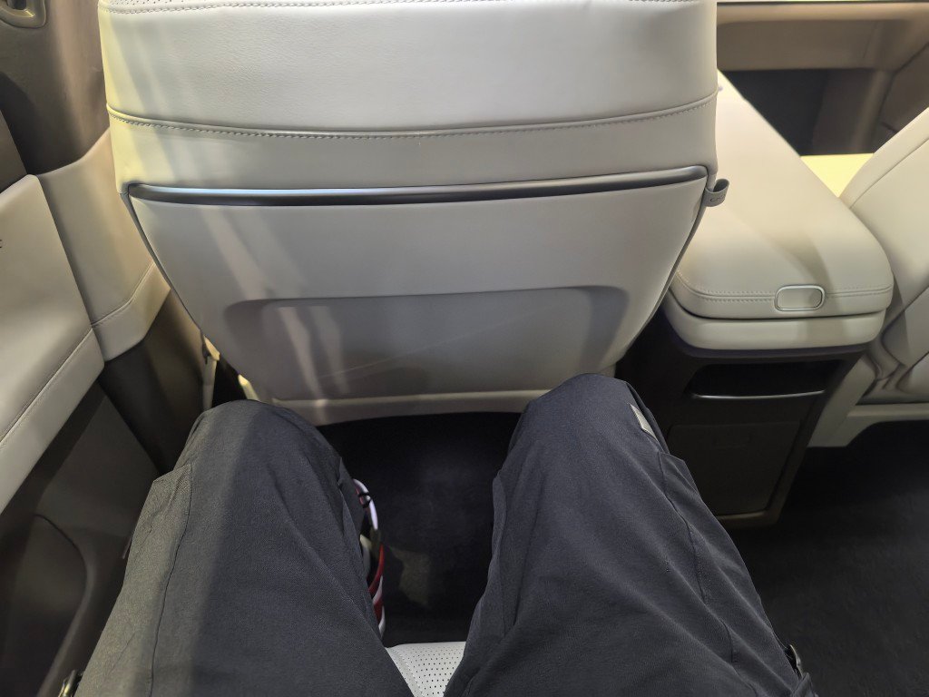 新车 大众9X看了 样子不错 适性挺好 冰箱彩电大沙发 座椅通风加热按摩都有 但