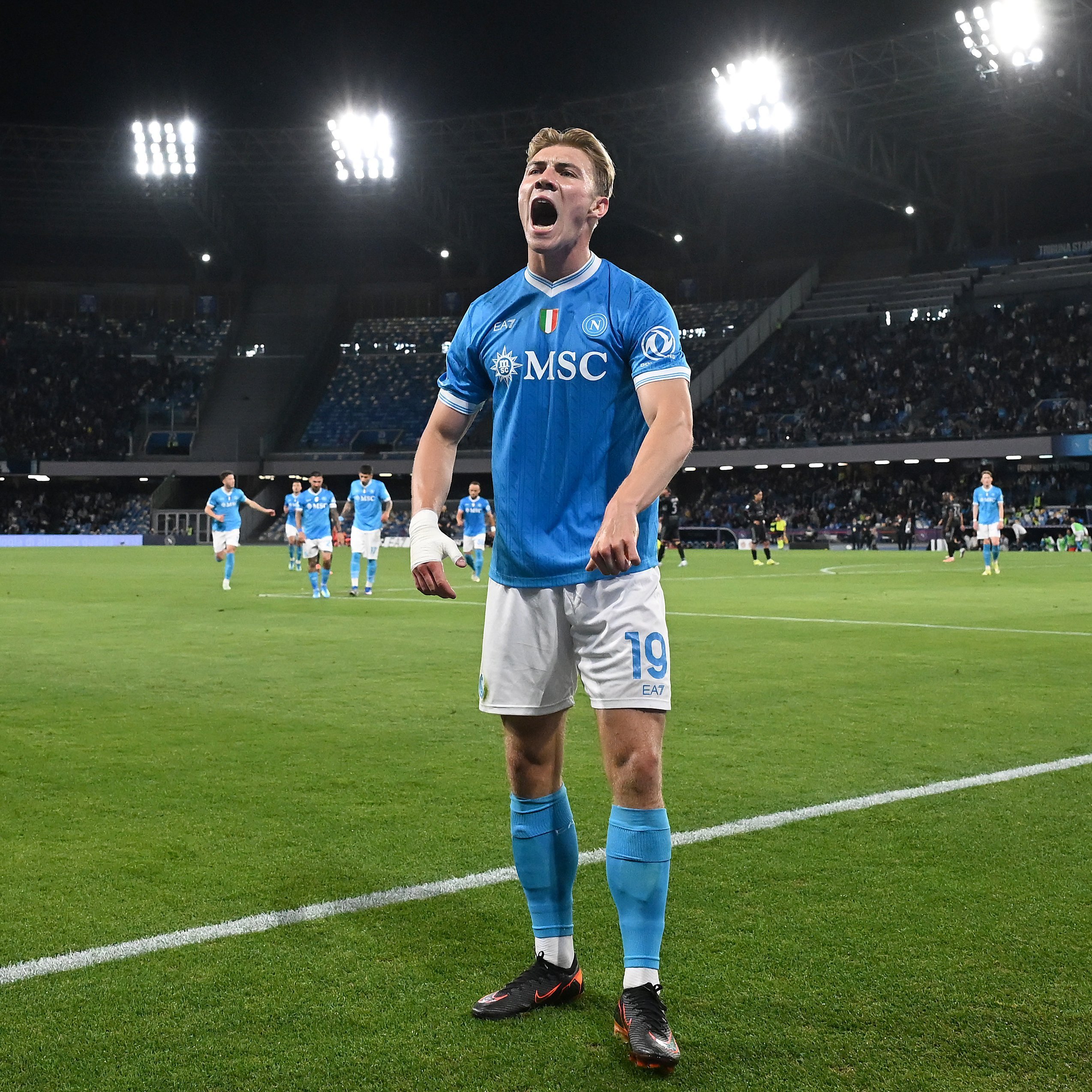 霍伊伦确认在新赛季将继续为那不勒斯效力📍🇮🇹意甲联赛💎我们是Calcio