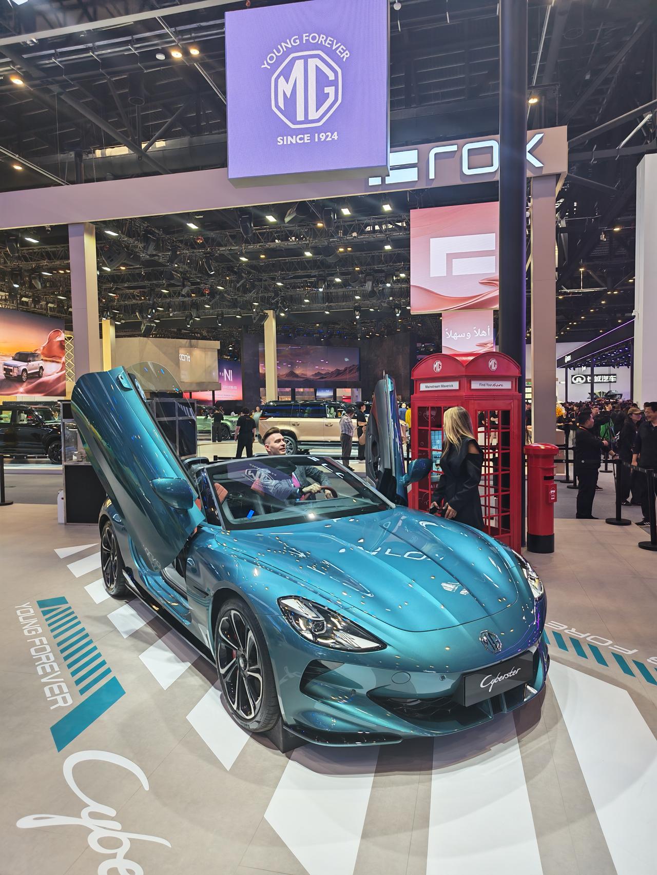 国内也有敞篷机构供应商了吧。
​
​这么大的国家，这么美的河山，这么好的治安，是