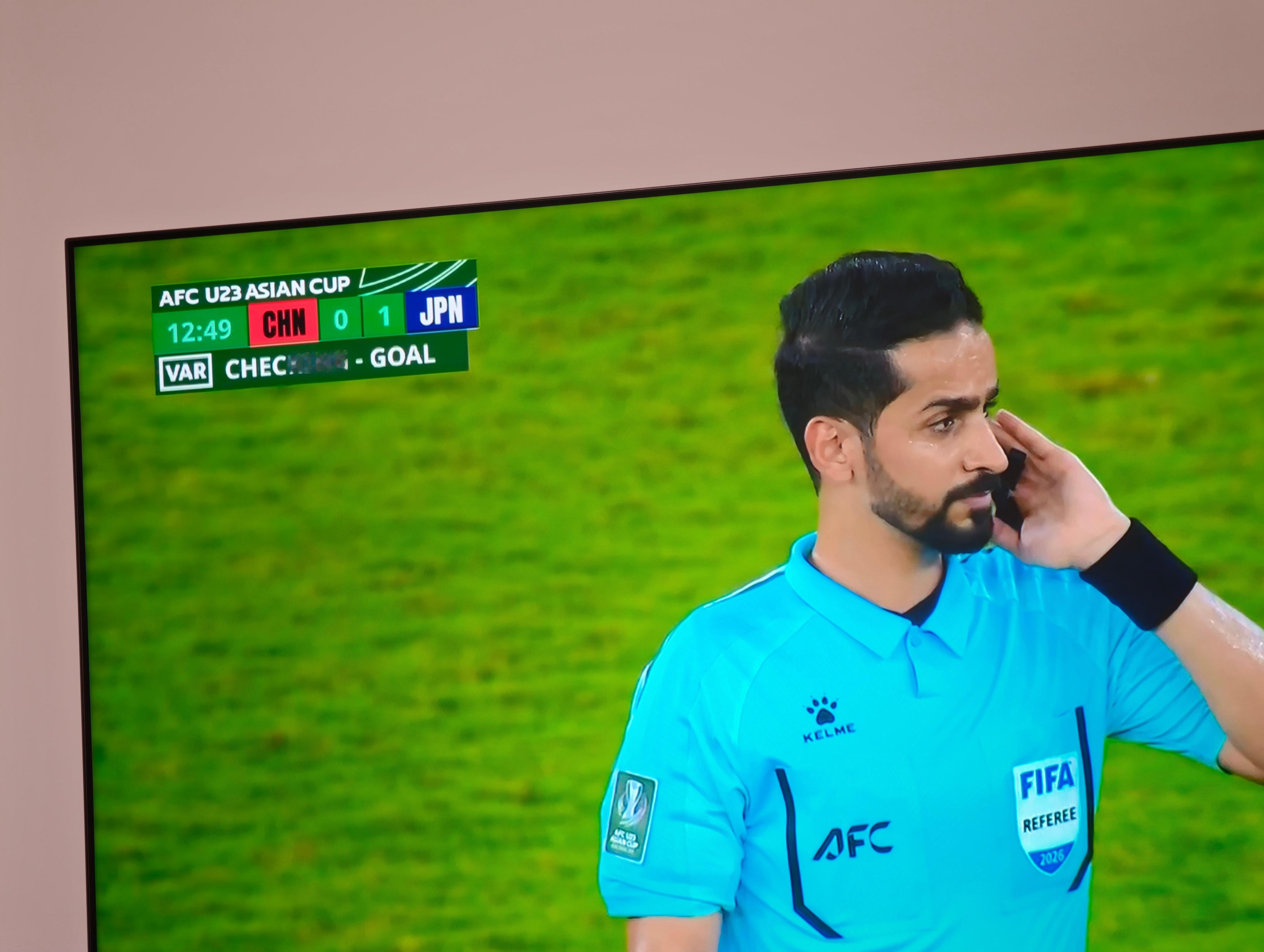 熬夜看U23国足目前0：1，国足暂时落后，加油吧！ 