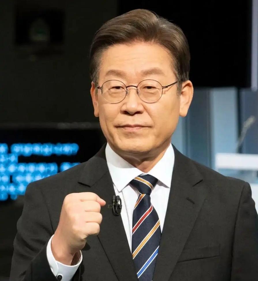 李在明喊话美媒：不能将中国拒之门外！韩中关系微妙博弈引热议

韩国总统李在明在A