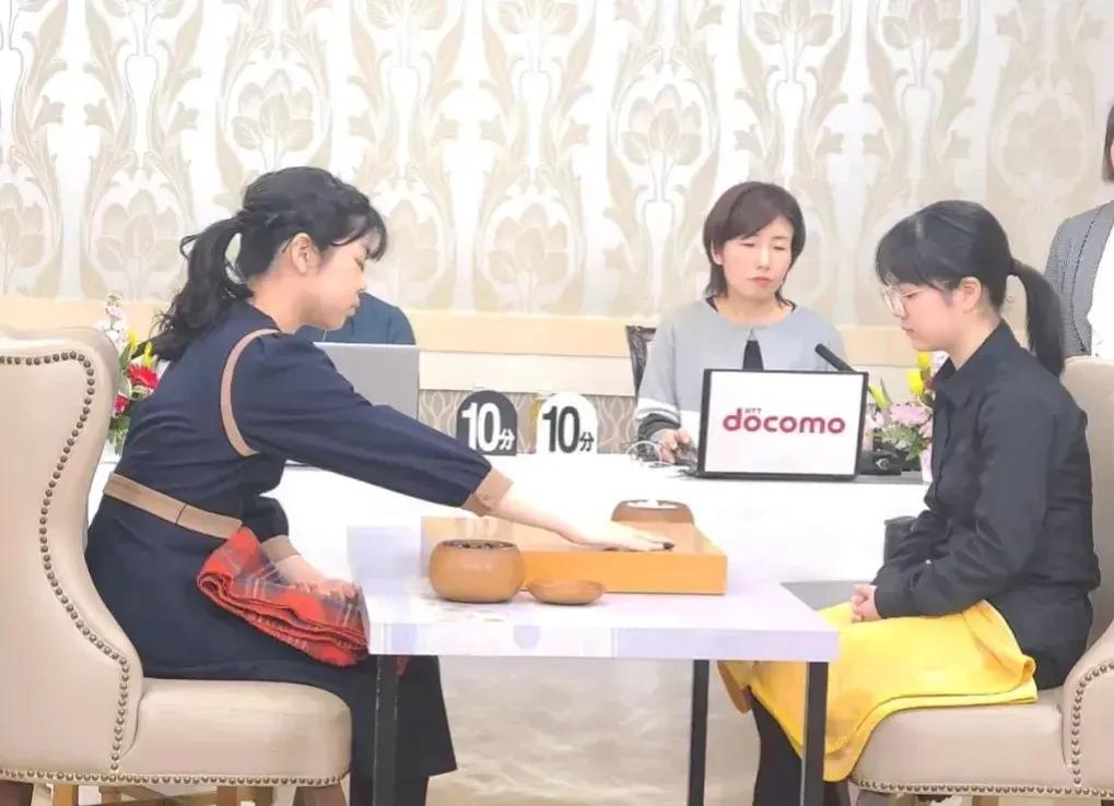 新棋圣诞生记


新年开始，日本的几大棋战也正在如火如荼的进行，其中女流棋圣战三