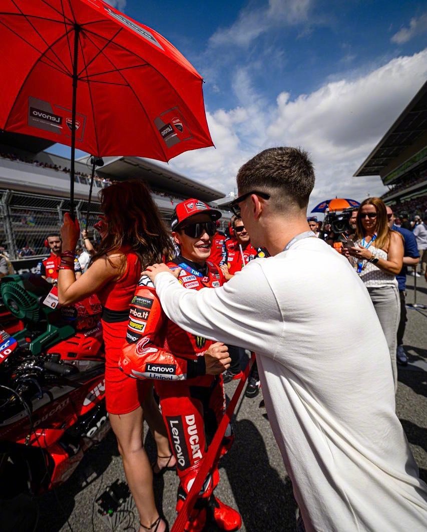 🏍️加维在MotoGP加泰罗尼亚大奖赛体验不同的速度与激情⚡culer萨迷 都