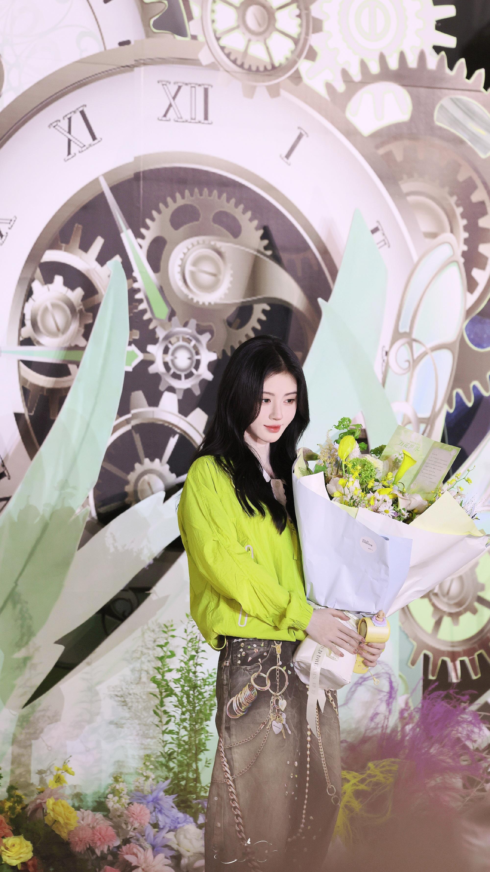 鞠婧祎*💚💐✨鞠婧祎
