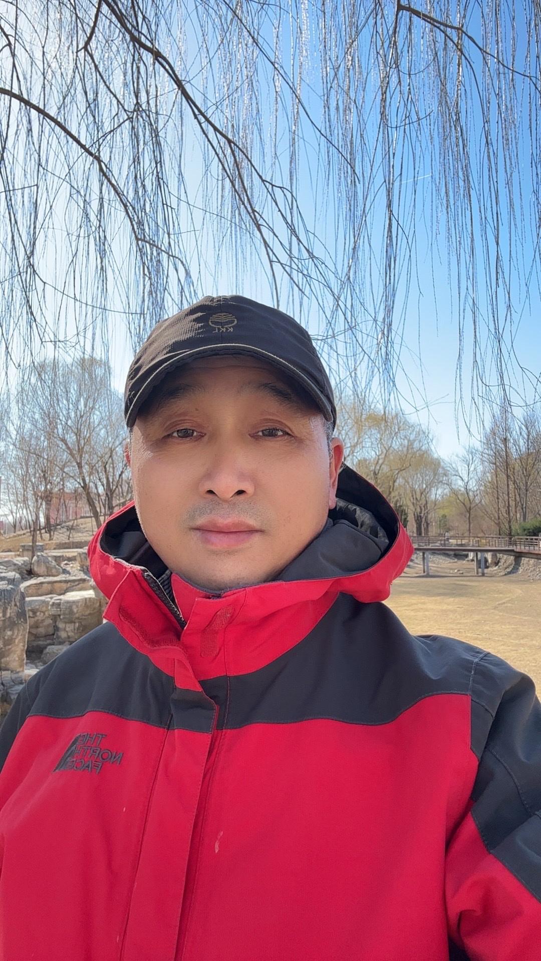 张雪峰老师的猝死冲上热搜霸版下不来，这两天网络上都是关于心梗发作的话题，我的心脏