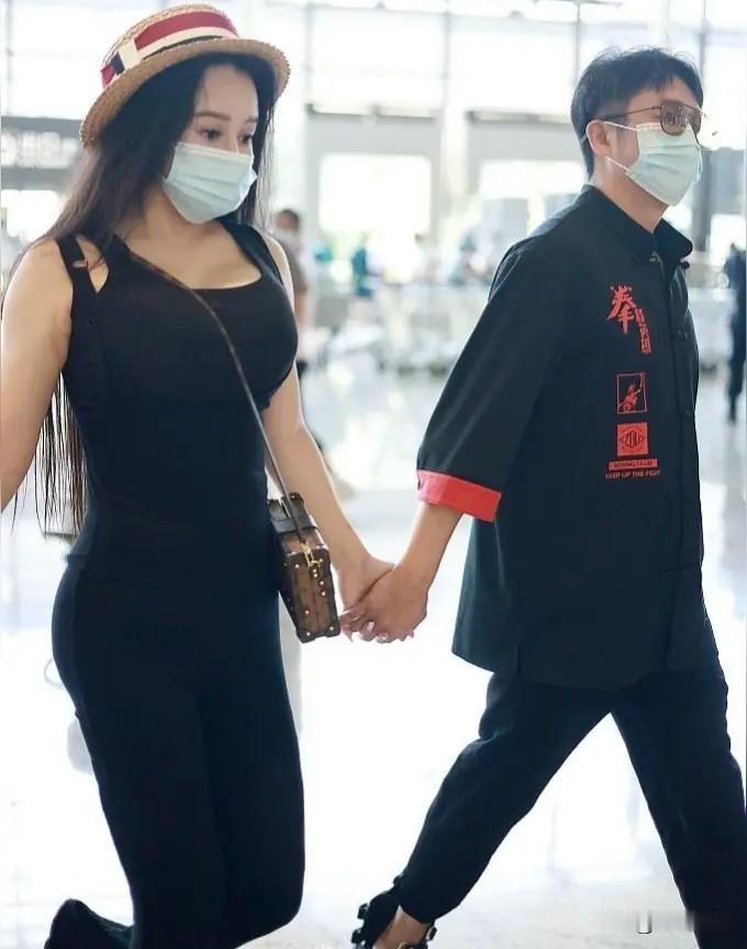 九边提醒，拳王亏掉两亿这事，真得好好查一查身边人！
一下子能亏掉两个亿，很多人会