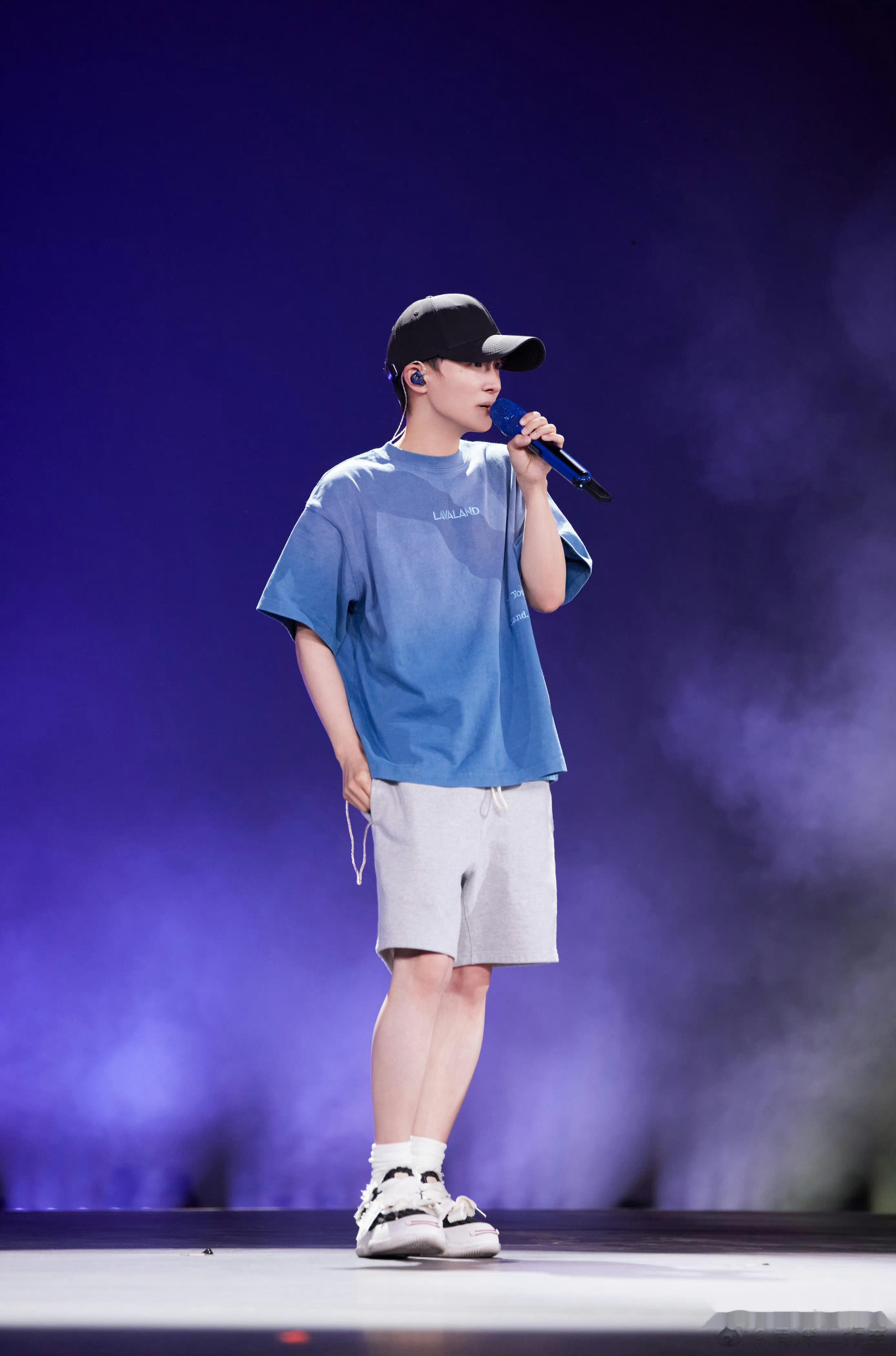 #周深[超话]#[照相机]#周深未闻花名纯日文提词器# [2023.06.26]