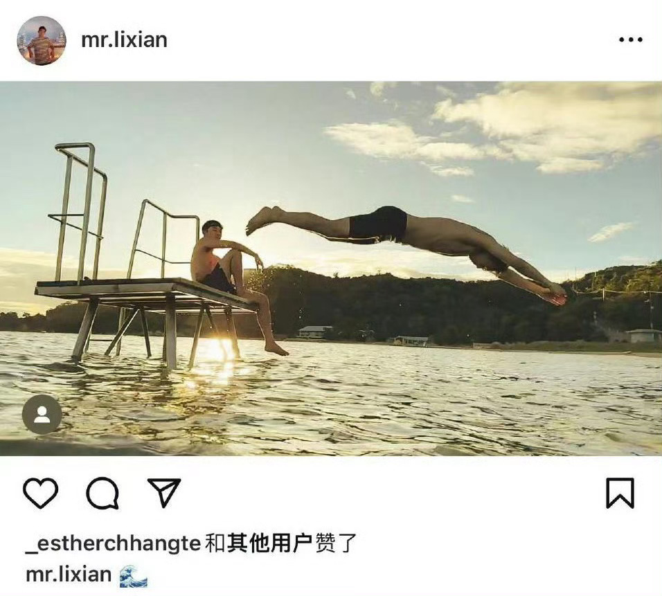 #李现新纹身#现哥更新ins，发现他右肩纹了新的纹身：        “Per 