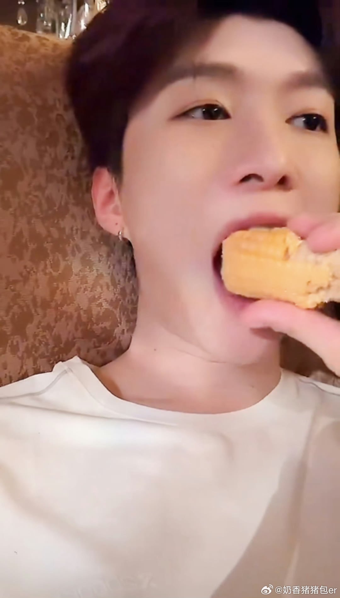 范丞丞被安利看逐玉和范丞丞一起来🥝看《逐玉》啊啊啊啊 