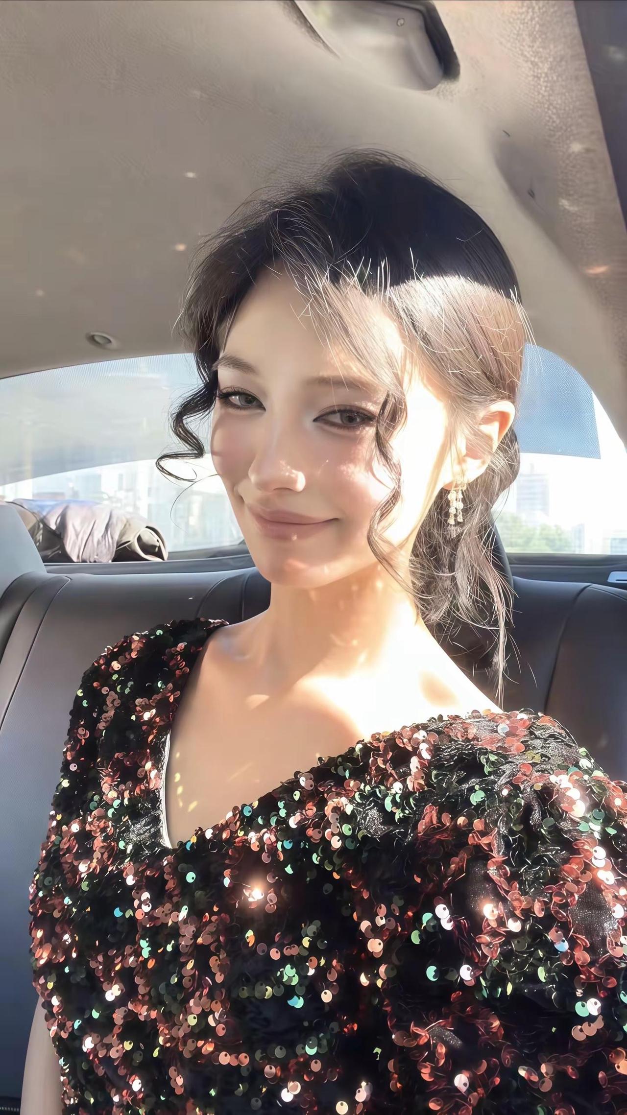 不好意思姐已经瘦成angelababy了。