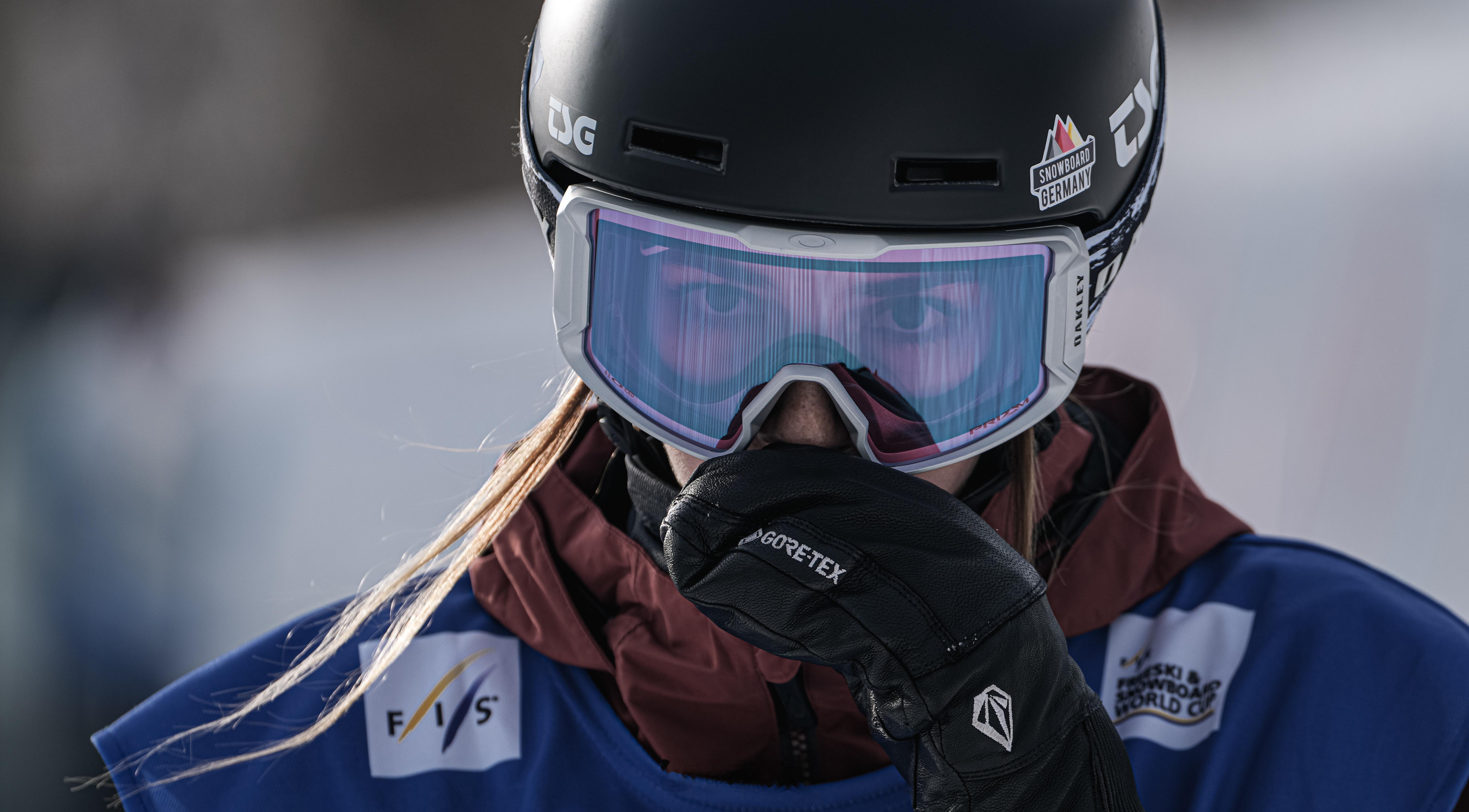 云顶巅峰赛季 2025-2026赛季自由式滑雪和单板滑雪U型场地世界杯预选赛落幕