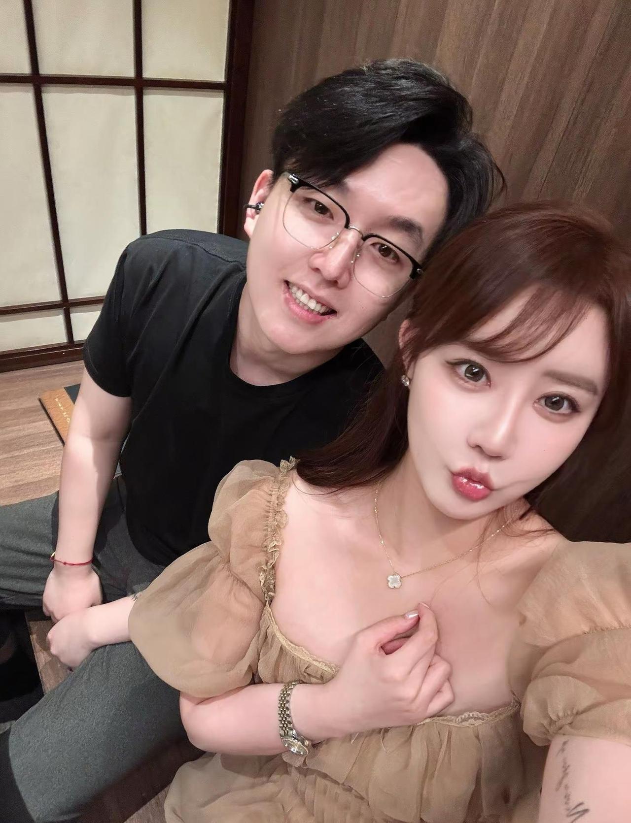 结婚纪念日快乐🎉 @秀秀kiki: 结婚的意义到底是什么呢，人民日报给出了满分