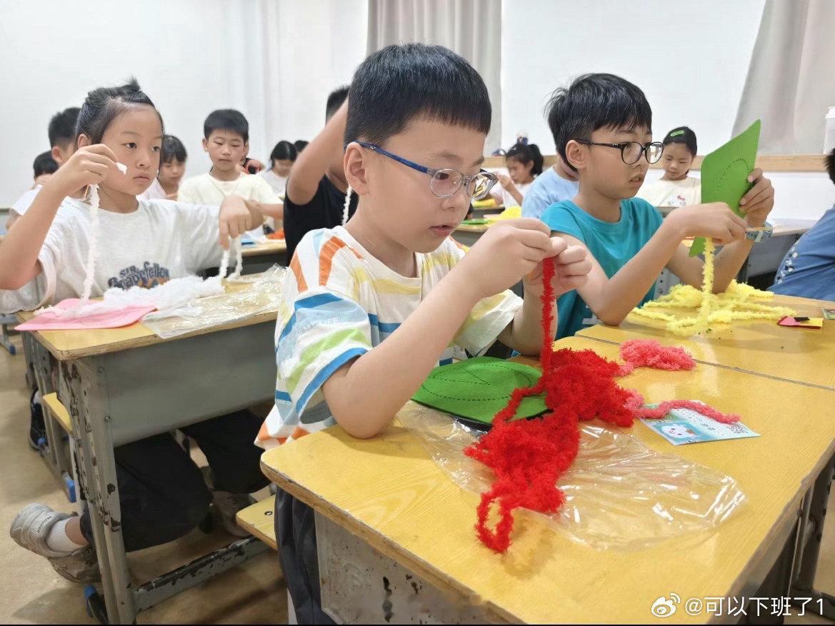 台州厂区花式接住暑期神兽暑期带娃不用愁！温岭经开区工会联合企业，把爱心暑托班搬进