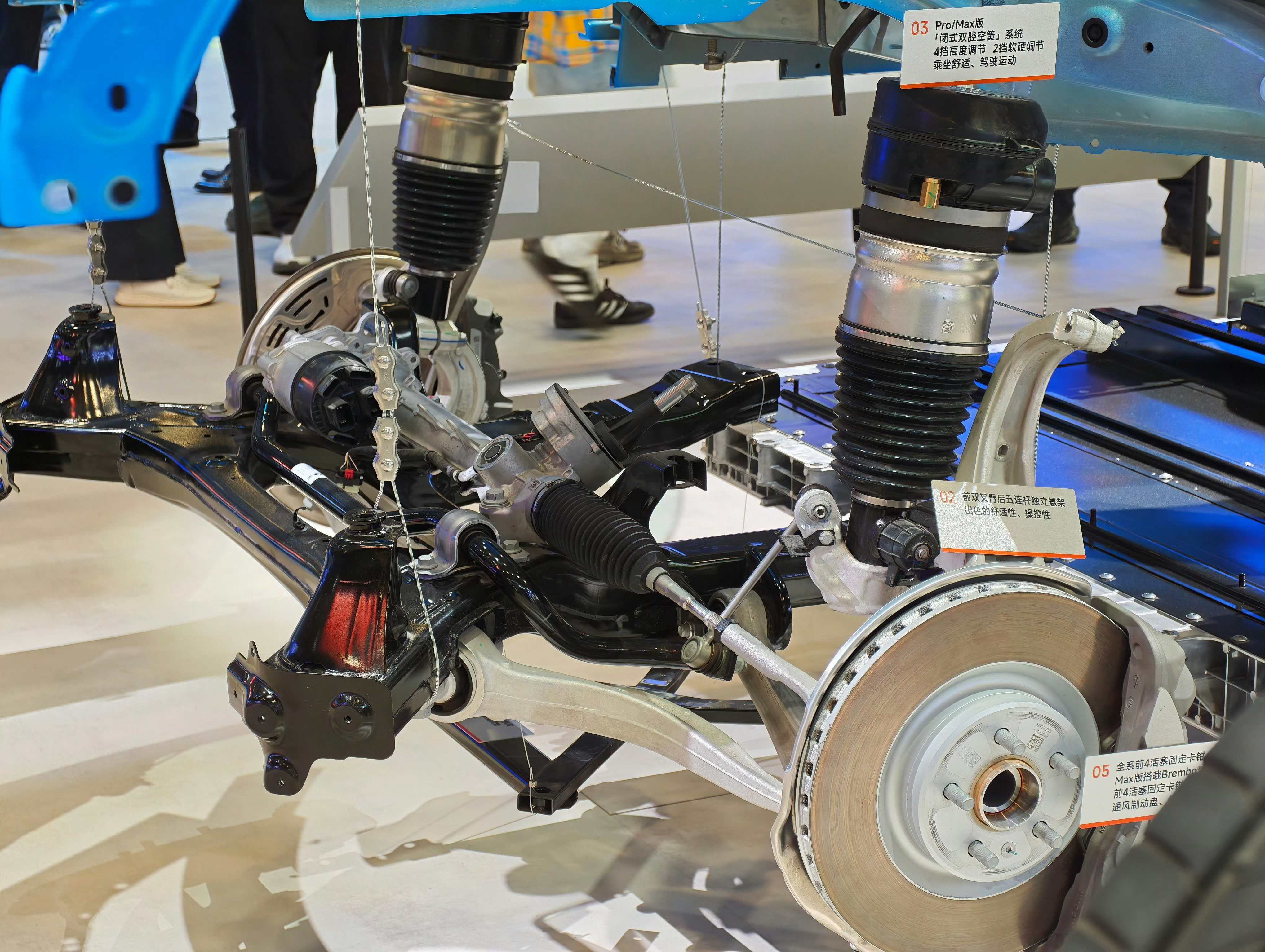 坦诚是一种自信自信源自实力实力凭借的是“十倍投入造一台好车” 