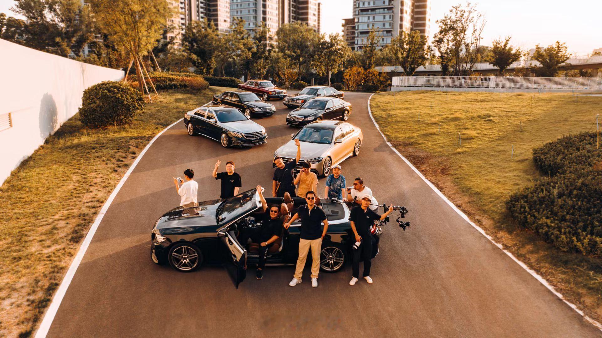 昨天本周微博榜单出来了再次给大家介绍下上榜到31名的我们的机构号然后持续领跑、稳