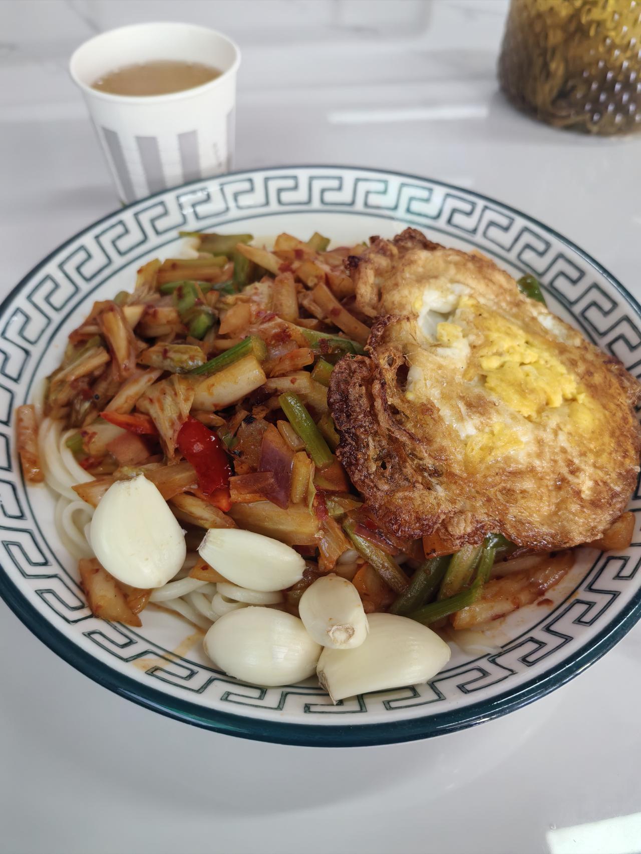 《素食斋》第52天
体重减了快六斤，
睡眠质量也提高。
归功每天素食斋，
精气神