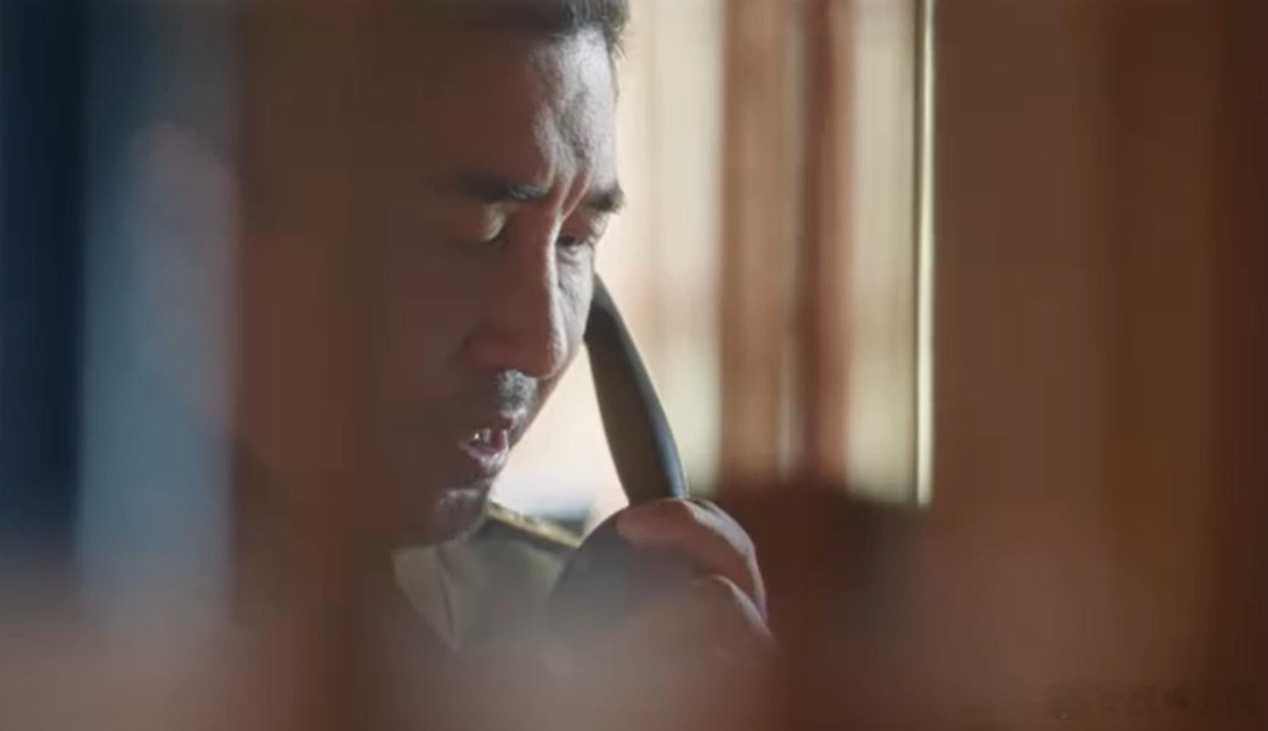 说袍子里的音响连了沙宝亮的麦克风，有趣回应：专属进行曲已就位，只要凌赫有需要，我