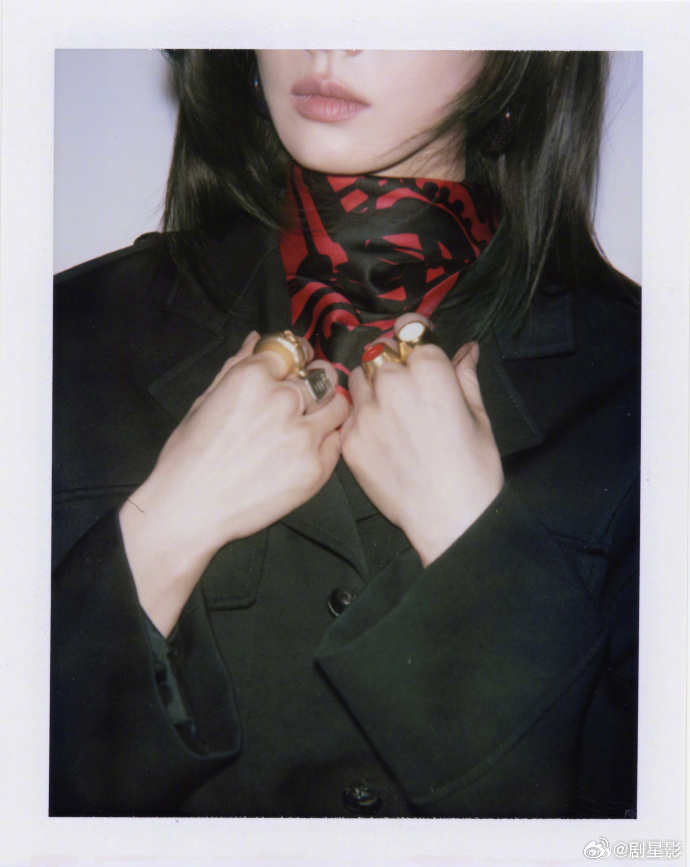 刘诗诗老公是一种感觉  刘诗诗真的是帅的不知天地为何物了呀，不得不说老公是一种感